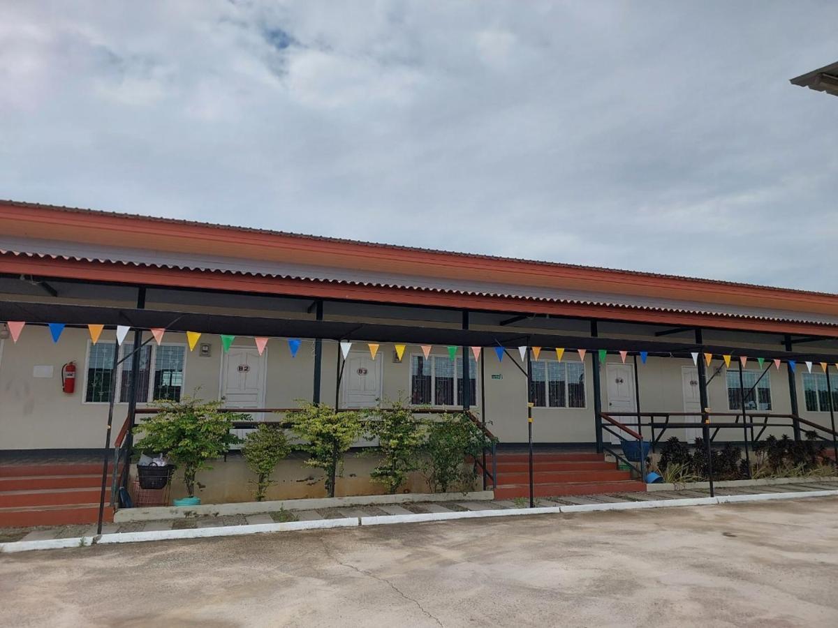 Sailom Resort​ Chom Thong Exterior foto