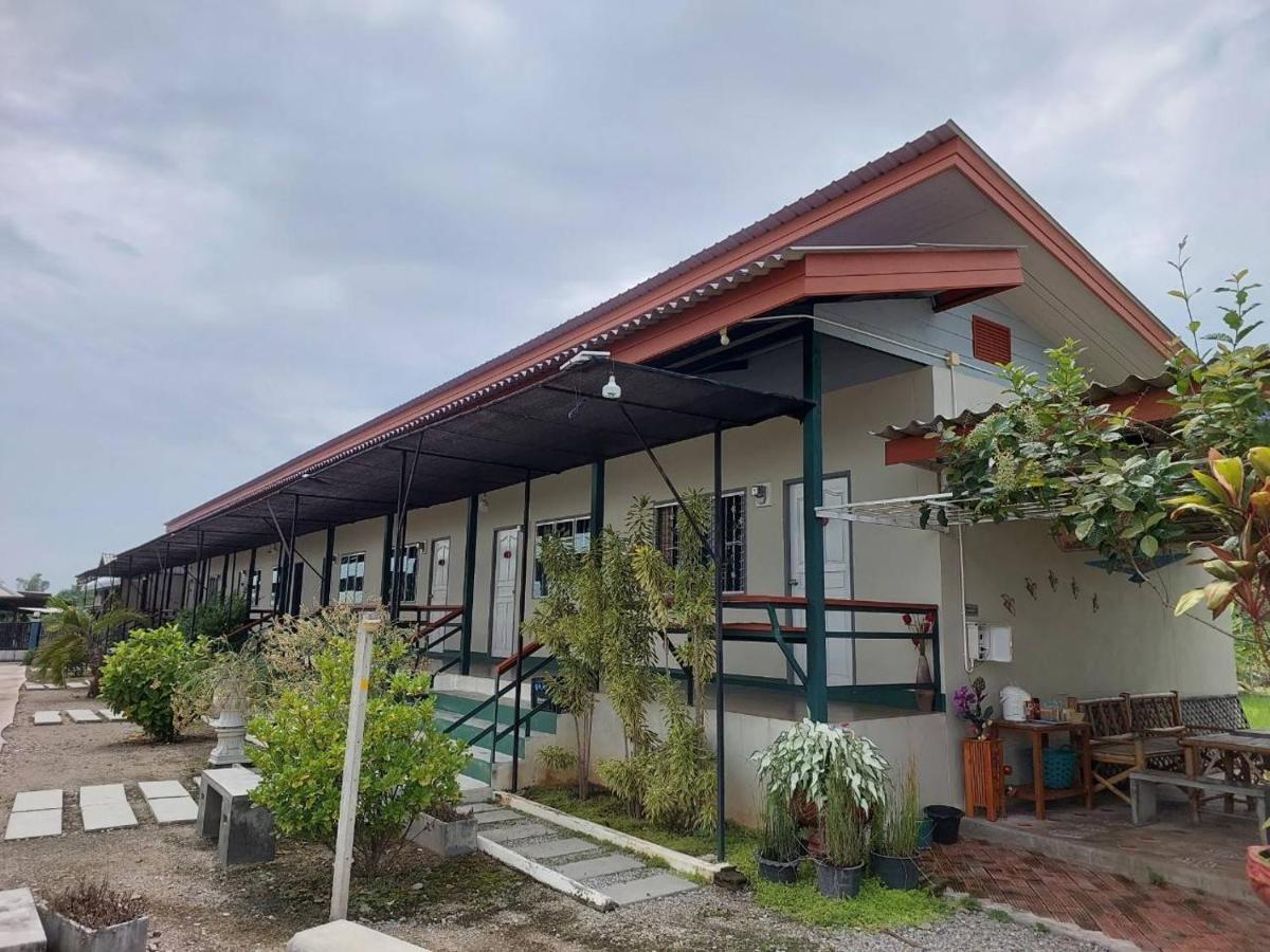 Sailom Resort​ Chom Thong Exterior foto