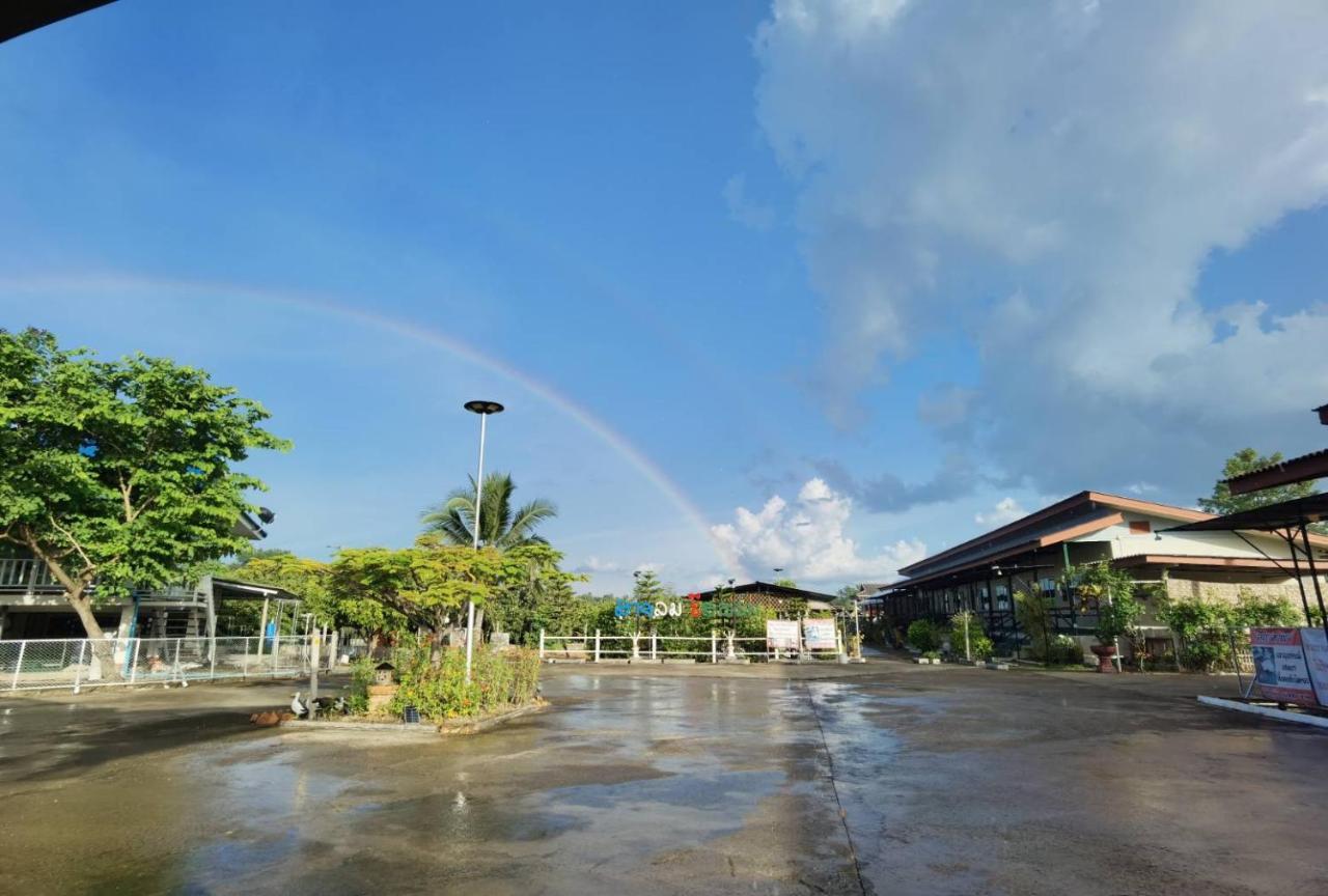Sailom Resort​ Chom Thong Exterior foto