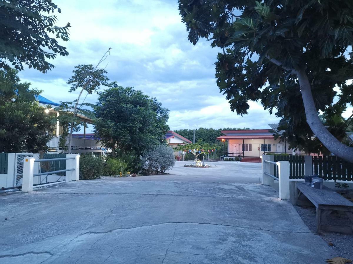 Sailom Resort​ Chom Thong Exterior foto